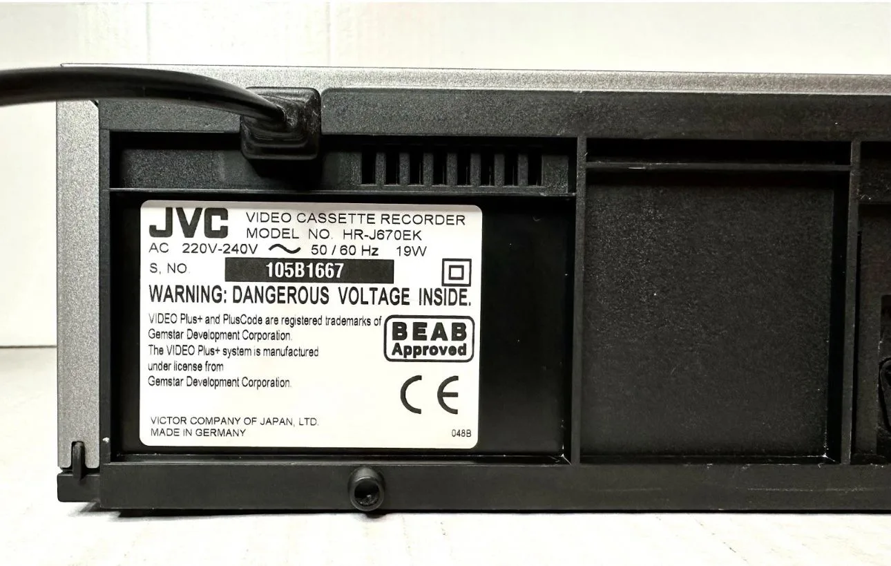 JVC HR-J670EK - Image 2