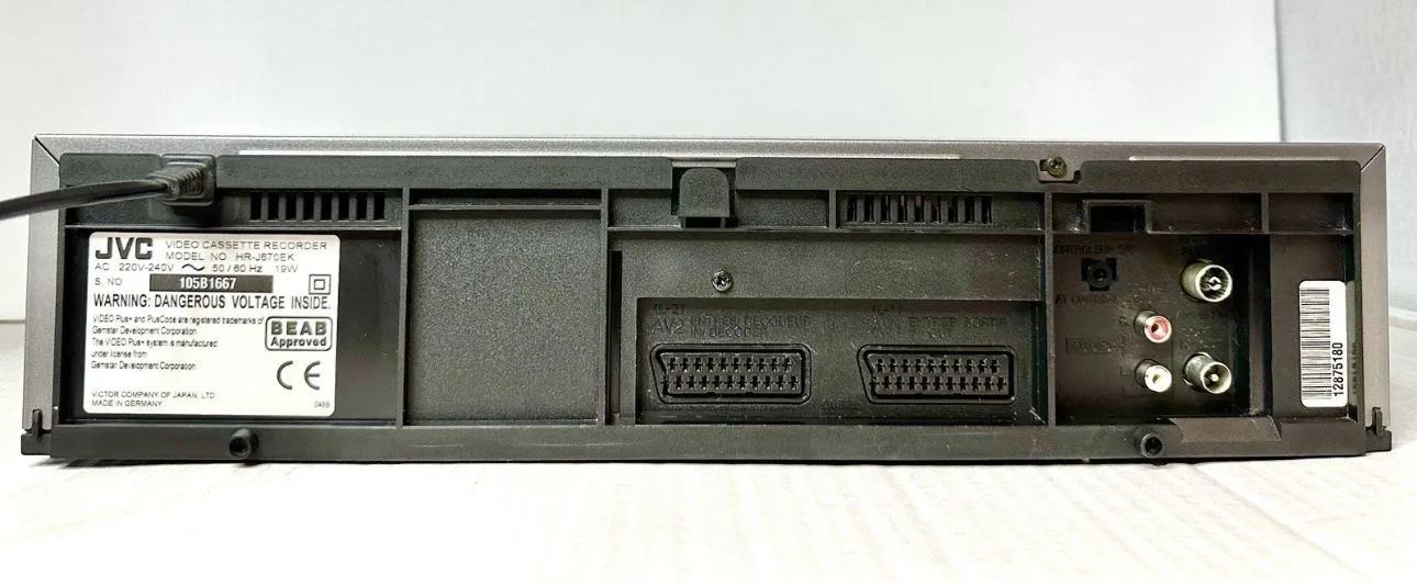JVC HR-J670EK - Image 6