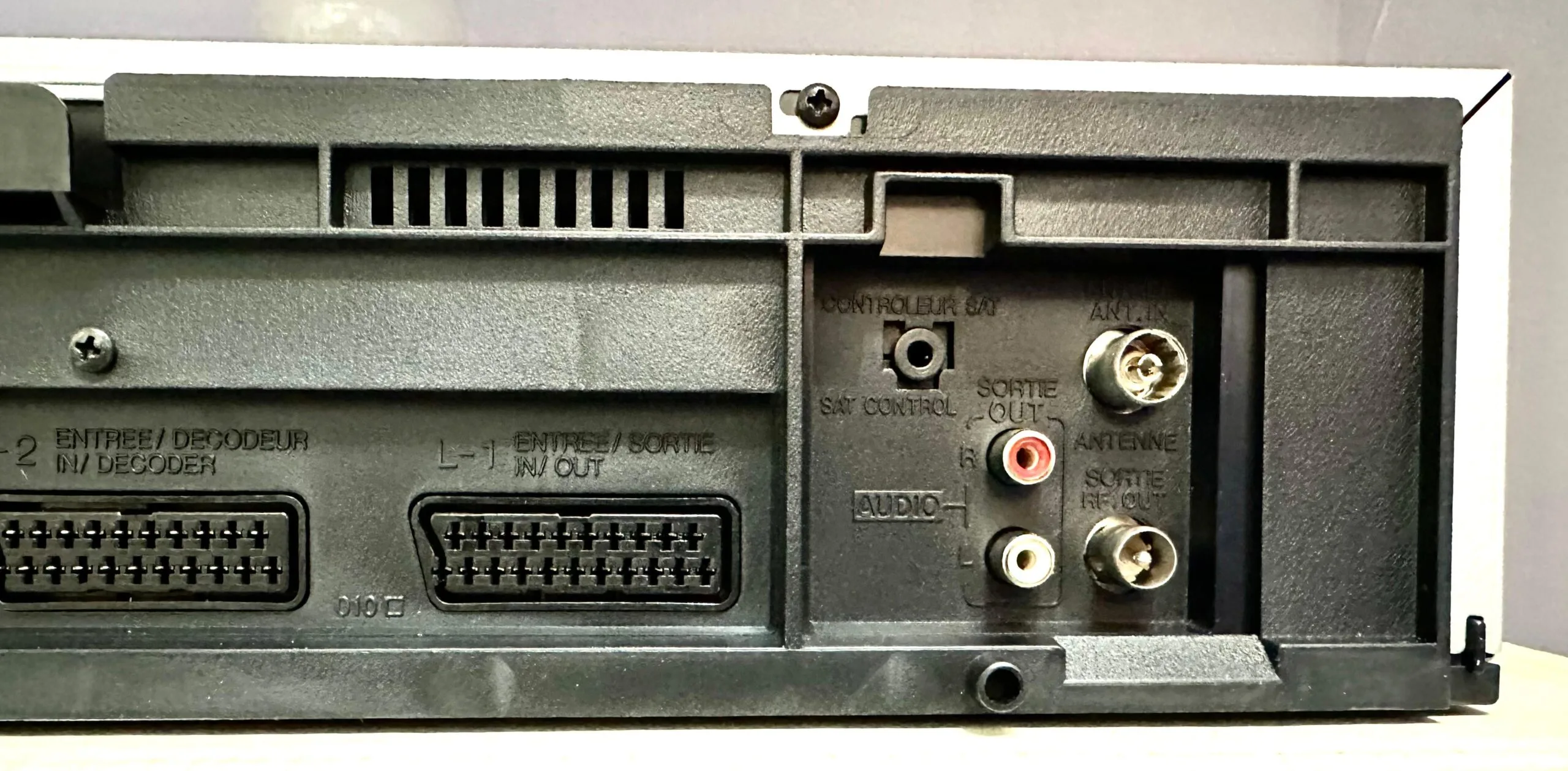 JVC HR-V715EK - Image 4